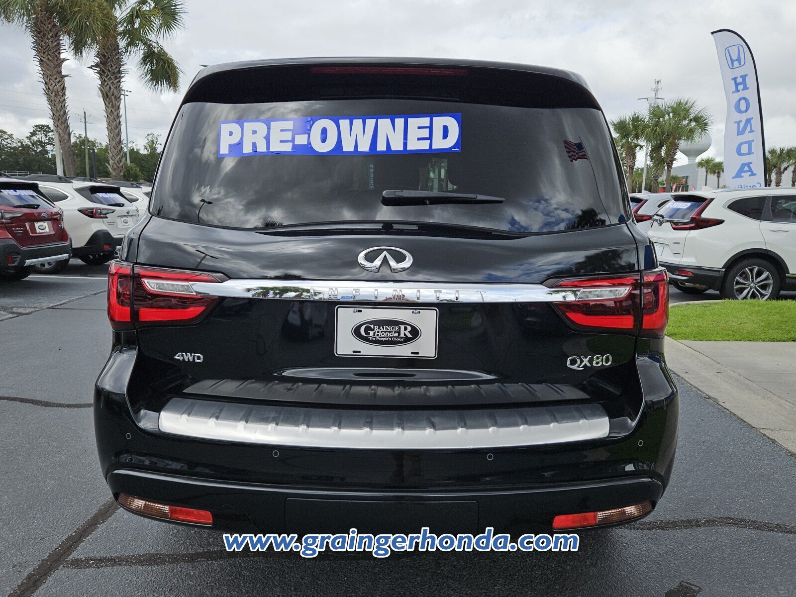 Used 2022 INFINITI QX80 Sensory w/ Cargo Package AWD/4WD image 4