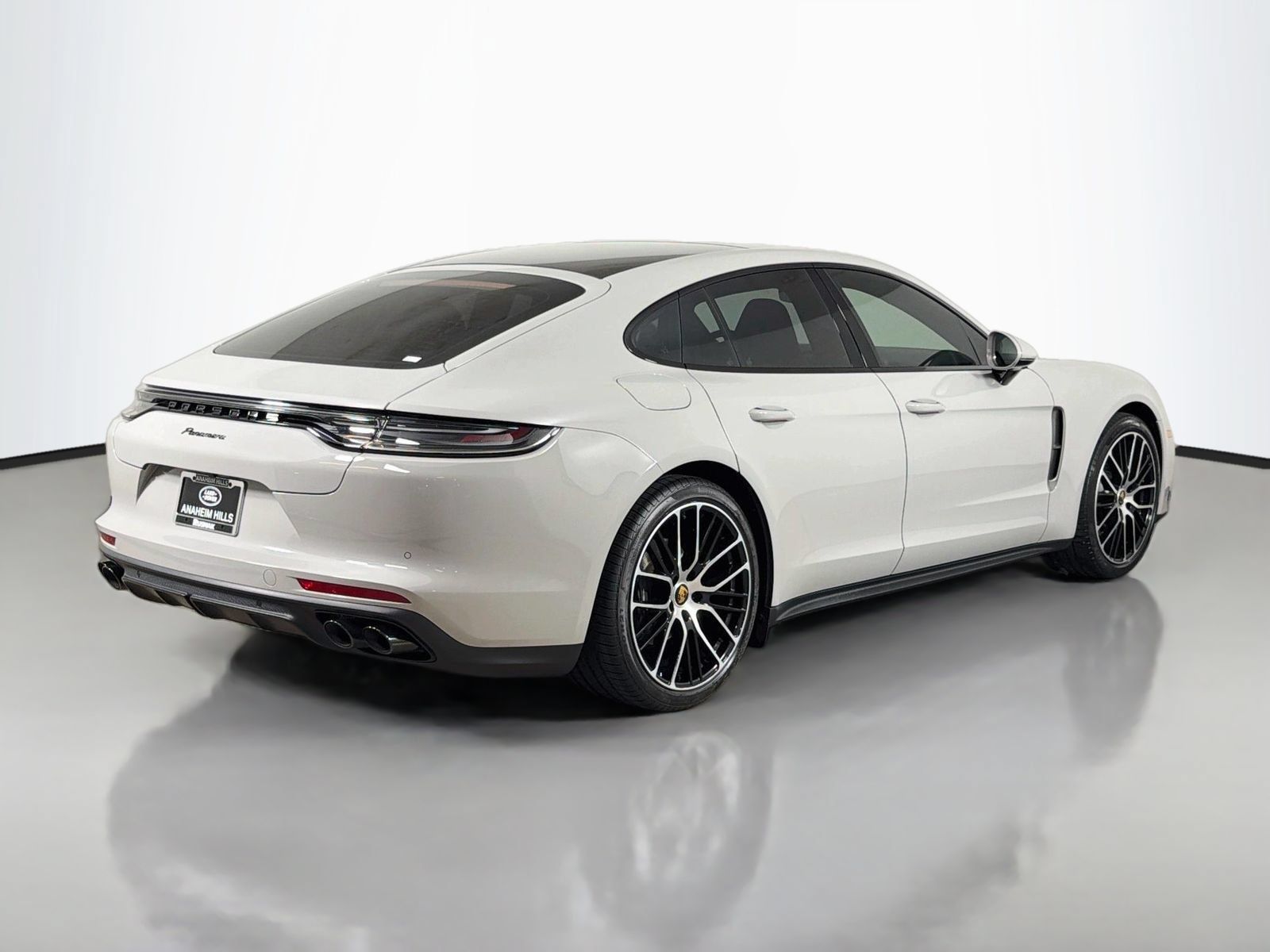 Used 2023 Porsche Panamera Platinum Edition RWD image 5
