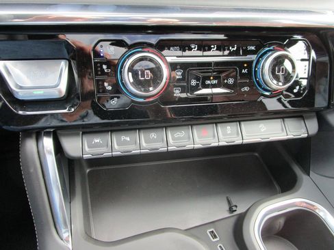 New 2025 GMC Sierra 1500 Denali Ultimate image 48