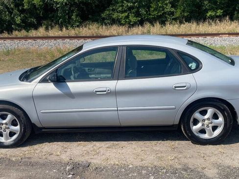Used 2003 Ford Taurus SES image 7