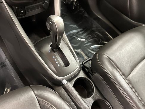 Used 2022 Chevrolet Trax LT w/ Redline Edition image 14