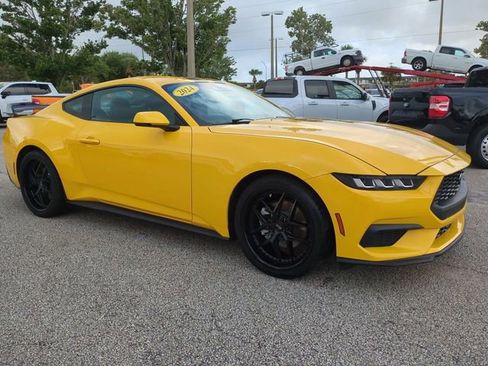 Used 2024 Ford Mustang Premium image 2