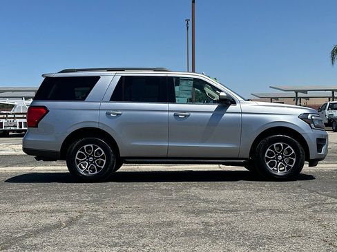 Certified 2022 Ford Expedition XLT AWD/4WD image 2
