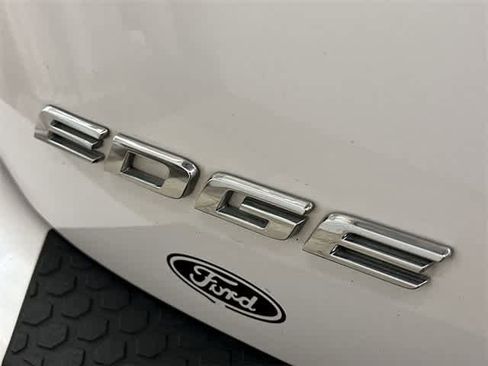 Used 2018 Ford Edge SEL image 27