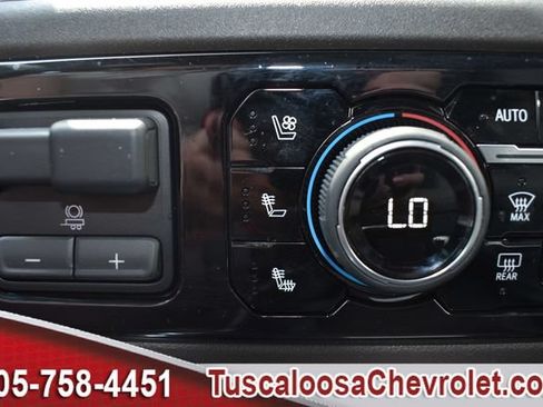 Used 2025 Chevrolet Silverado 1500 LTZ AWD/4WD image 38
