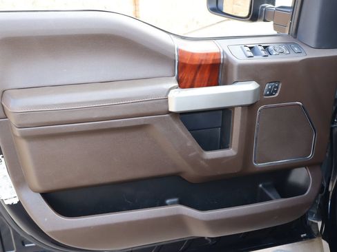 Used 2022 Ford F250 King Ranch w/ King Ranch Ultimate Package AWD/4WD image 19