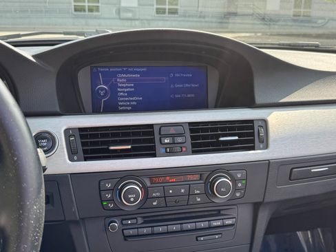 Used 2012 BMW M3 Convertible RWD image 34