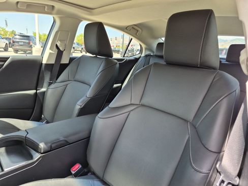 Used 2023 Lexus ES 250 w/ Premium Package AWD/4WD image 27