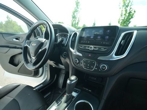 Used 2020 Chevrolet Equinox Premier w/ Premier Redline Edition AWD/4WD image 36