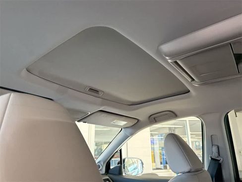 Certified 2017 Honda Pilot Touring image 19