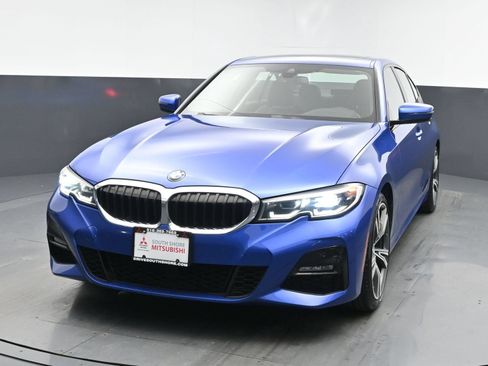Used 2020 BMW 330i xDrive Sedan w/ M Sport Package AWD/4WD image 23