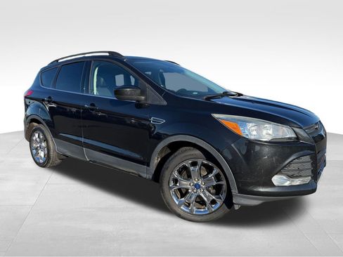 Used 2015 Ford Escape SE w/ Leather Comfort Package image 1