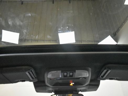 Used 2024 Subaru Crosstrek 2.5i Sport image 19