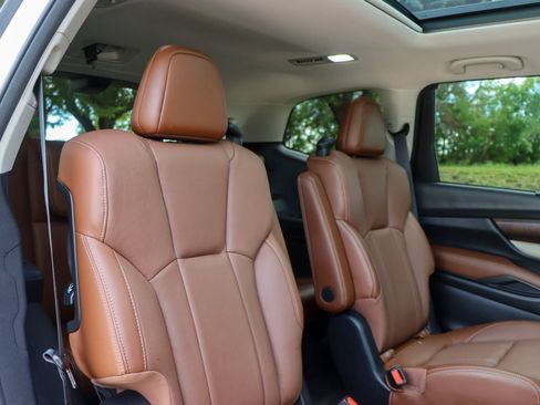 Used 2021 Subaru Ascent Touring w/ Popular Package #2A AWD/4WD image 23