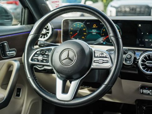 Used 2019 Mercedes-Benz A 220 image 15