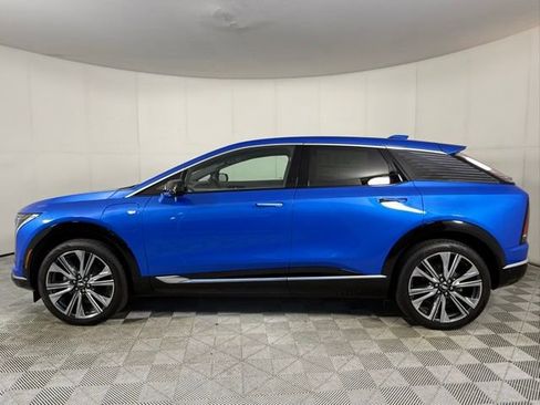 New 2026 Cadillac Optiq Luxury 2 AWD/4WD image 3