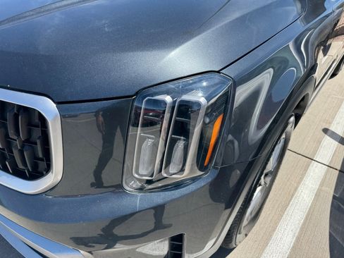 Used 2023 Kia Telluride LX FWD image 6