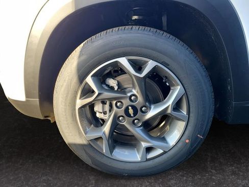 New 2026 Chevrolet Trax LT w/ Driver Confidence Package image 27