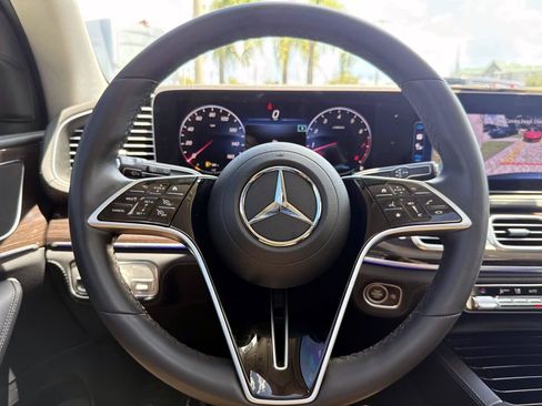 Certified 2025 Mercedes-Benz GLE 350 4MATIC image 30