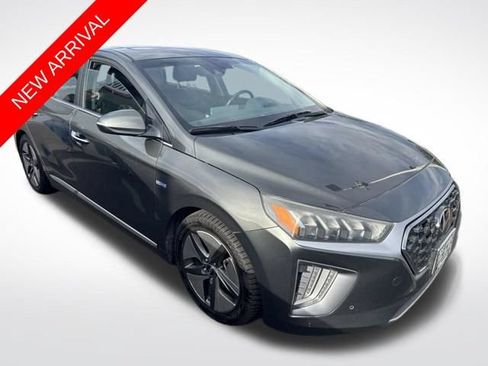Used 2020 Hyundai Ioniq Limited FWD image 1