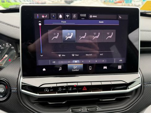 Used 2026 Jeep Compass Latitude image 18