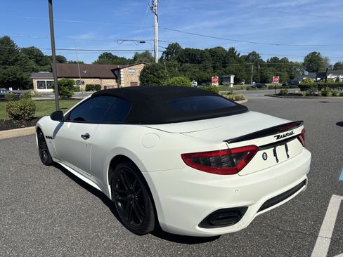 Used 2019 Maserati GranTurismo Sport RWD image 15