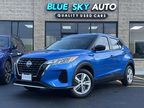 Used 2021 Nissan Kicks S FWD image 1