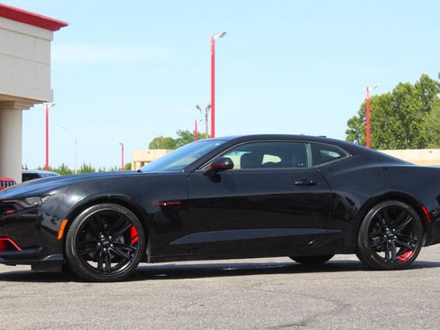 Used 2020 Chevrolet Camaro LT w/ Redline Edition RWD image 6