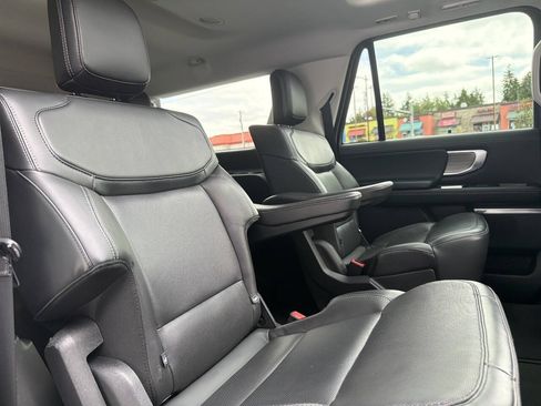 Used 2025 Ford Expedition Max Platinum AWD/4WD image 25
