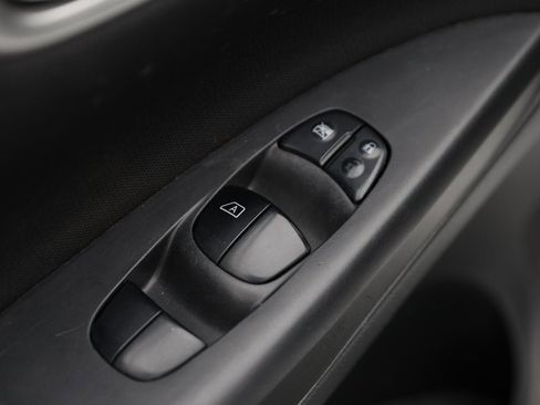 Used 2019 Nissan Sentra SV image 14