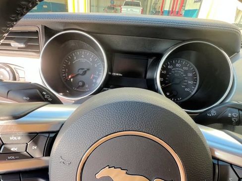 Used 2019 Ford Mustang GT Premium RWD image 14
