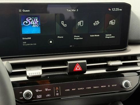 New 2026 Kia Sportage EX FWD image 11