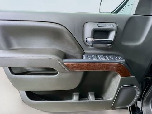 Used 2017 GMC Sierra 1500 SLT image 29