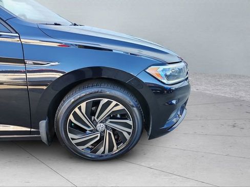 Used 2019 Volkswagen Jetta SEL Premium image 31