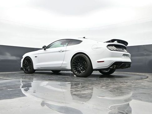 Used 2022 Ford Mustang GT Premium w/ Equipment Group 401A RWD image 39