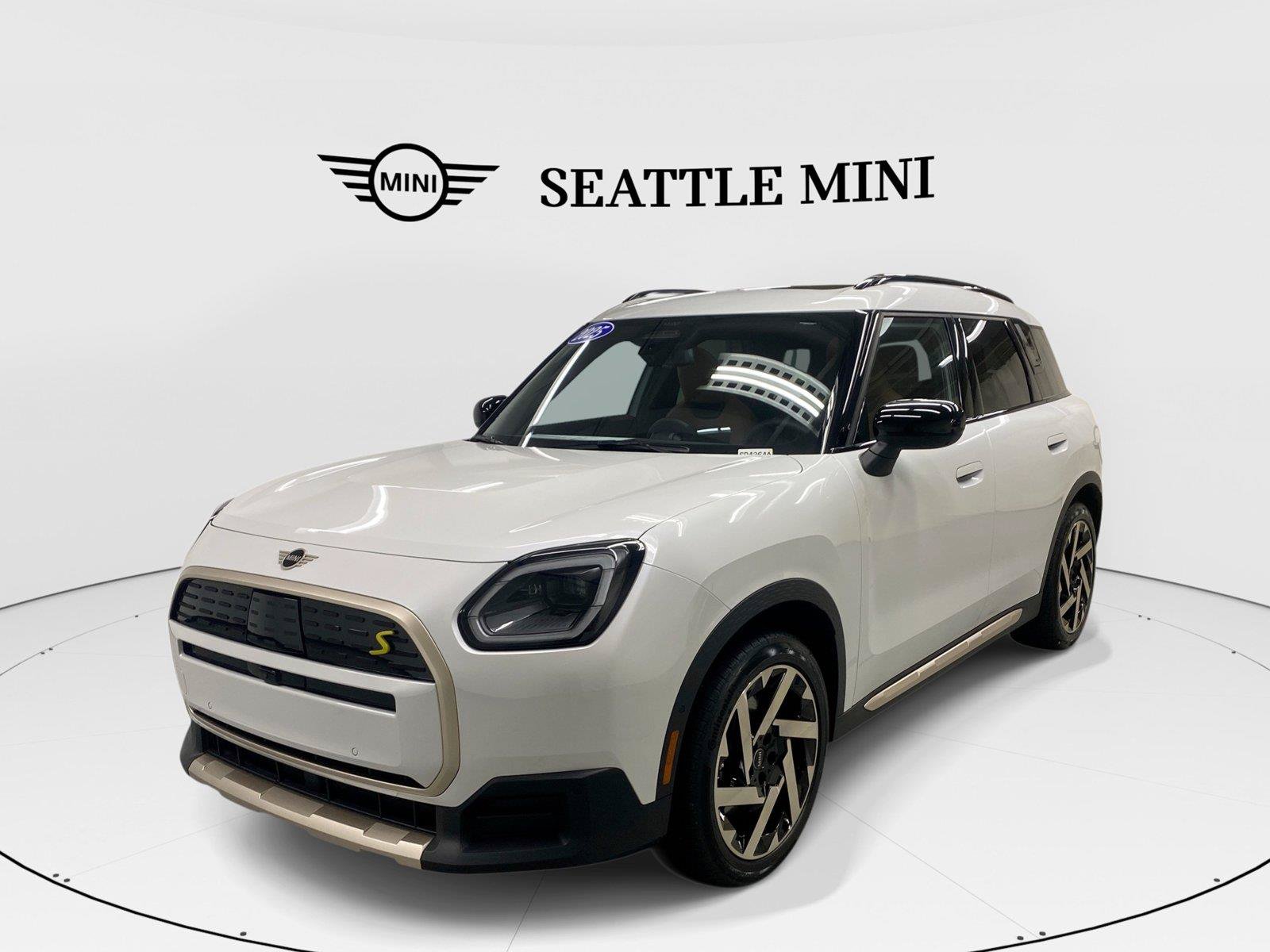 Used 2025 MINI Cooper Countryman SE w/ Comfort Package Max AWD/4WD image 1