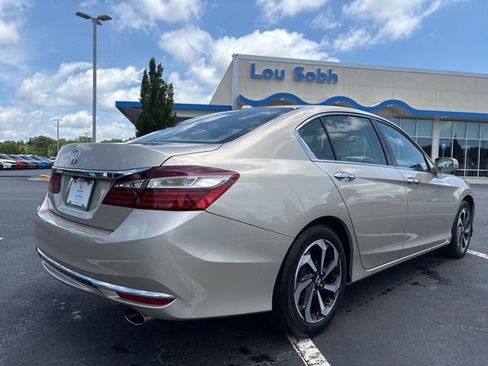Used 2017 Honda Accord EX-L image 5