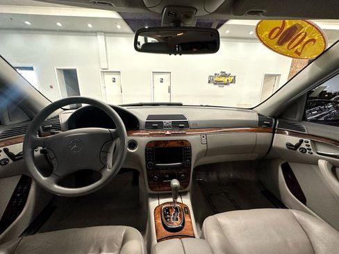 Used 2006 Mercedes-Benz S 500 4MATIC image 18