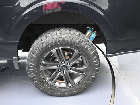 Used 2022 Ford F150 XLT w/ Equipment Group 302A High AWD/4WD image 9