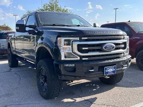Certified 2020 Ford F350 Platinum w/ Tremor Off-Road Package AWD/4WD image 3