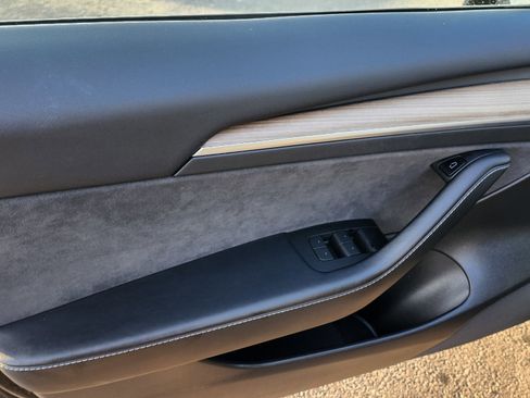 Used 2022 Tesla Model 3 image 26