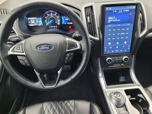 Used 2024 Ford Edge Titanium image 22