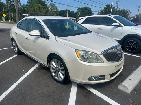 Used 2013 Buick Verano FWD image 2