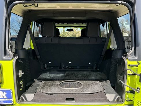 Certified 2016 Jeep Wrangler Unlimited Sahara w/ Connectivity Group image 30