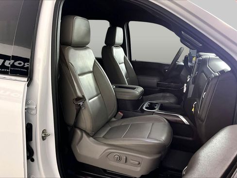 Used 2020 GMC Sierra 3500 SLT AWD/4WD image 9