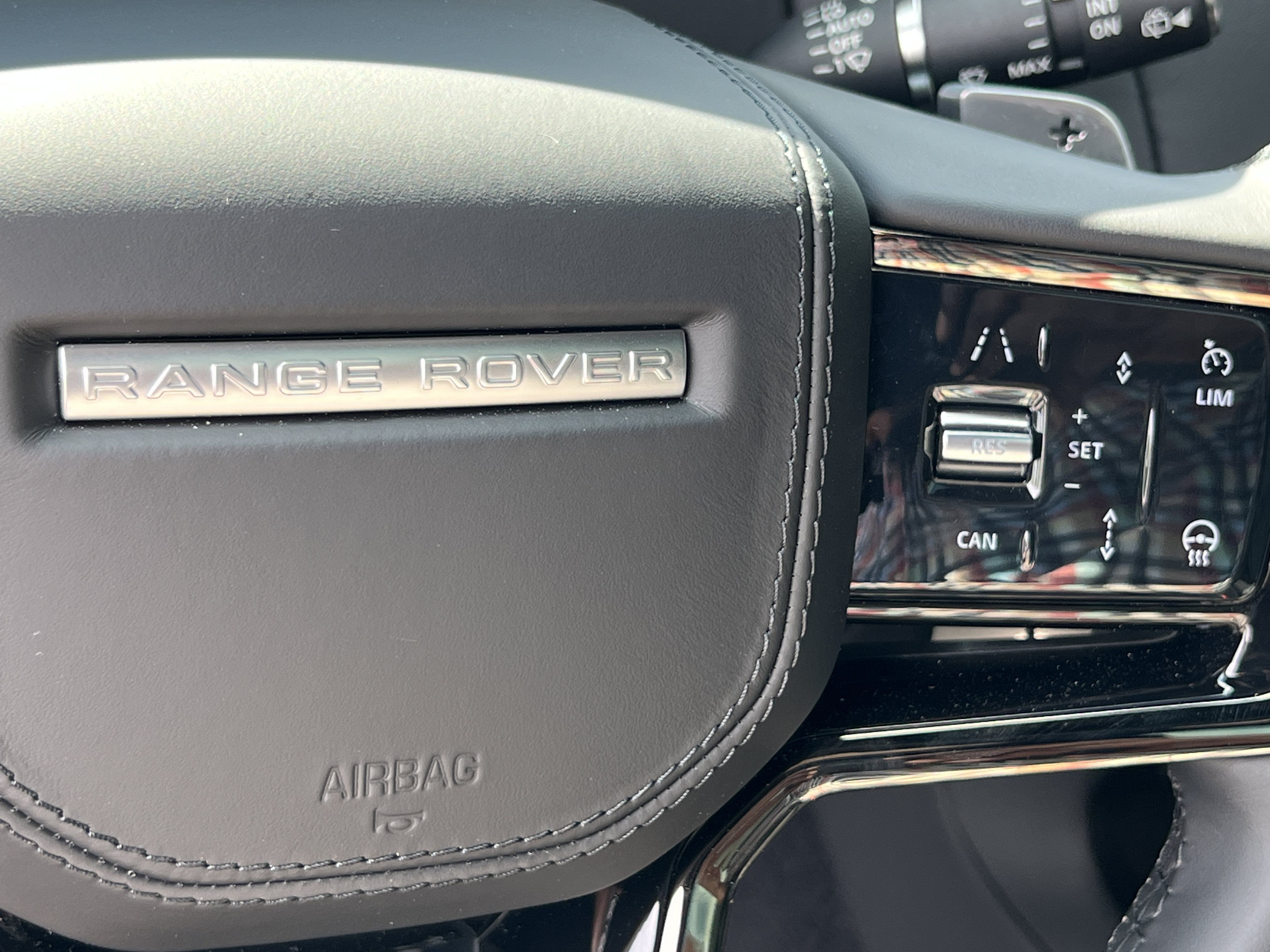 New 2025 Land Rover Range Rover Sport Autobiography AWD/4WD image 29