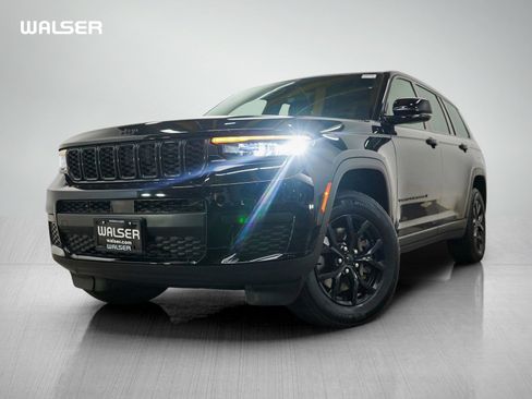 Used 2025 Jeep Grand Cherokee L Laredo AWD/4WD image 1