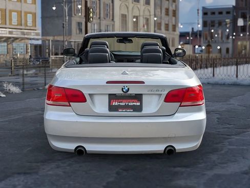 Used 2010 BMW 335i Convertible RWD image 6