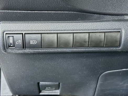 Certified 2024 Toyota Corolla LE FWD image 10