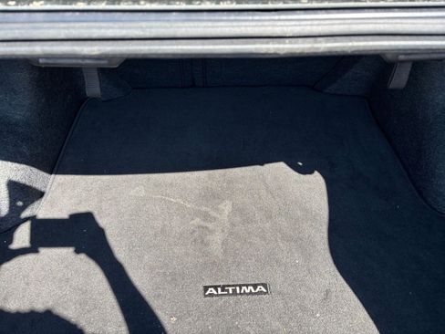 Used 2025 Nissan Altima 2.5 SV image 31